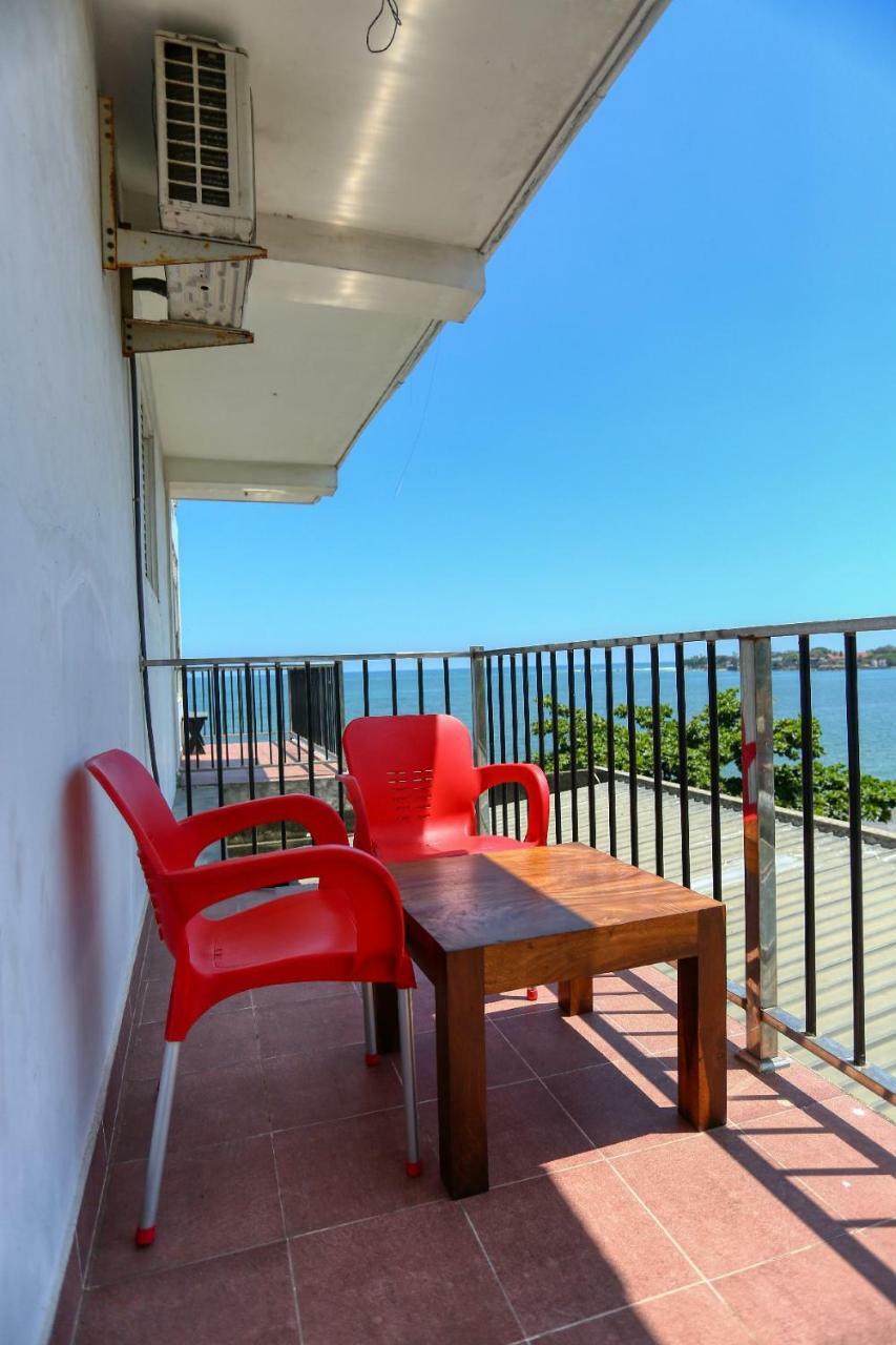 Hotel Sea Line Гале Екстериор снимка