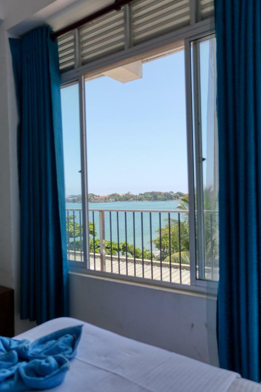 Hotel Sea Line Гале Екстериор снимка